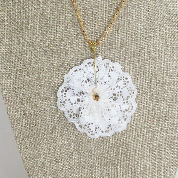 Balbina Christmas Lace Pendant Necklace