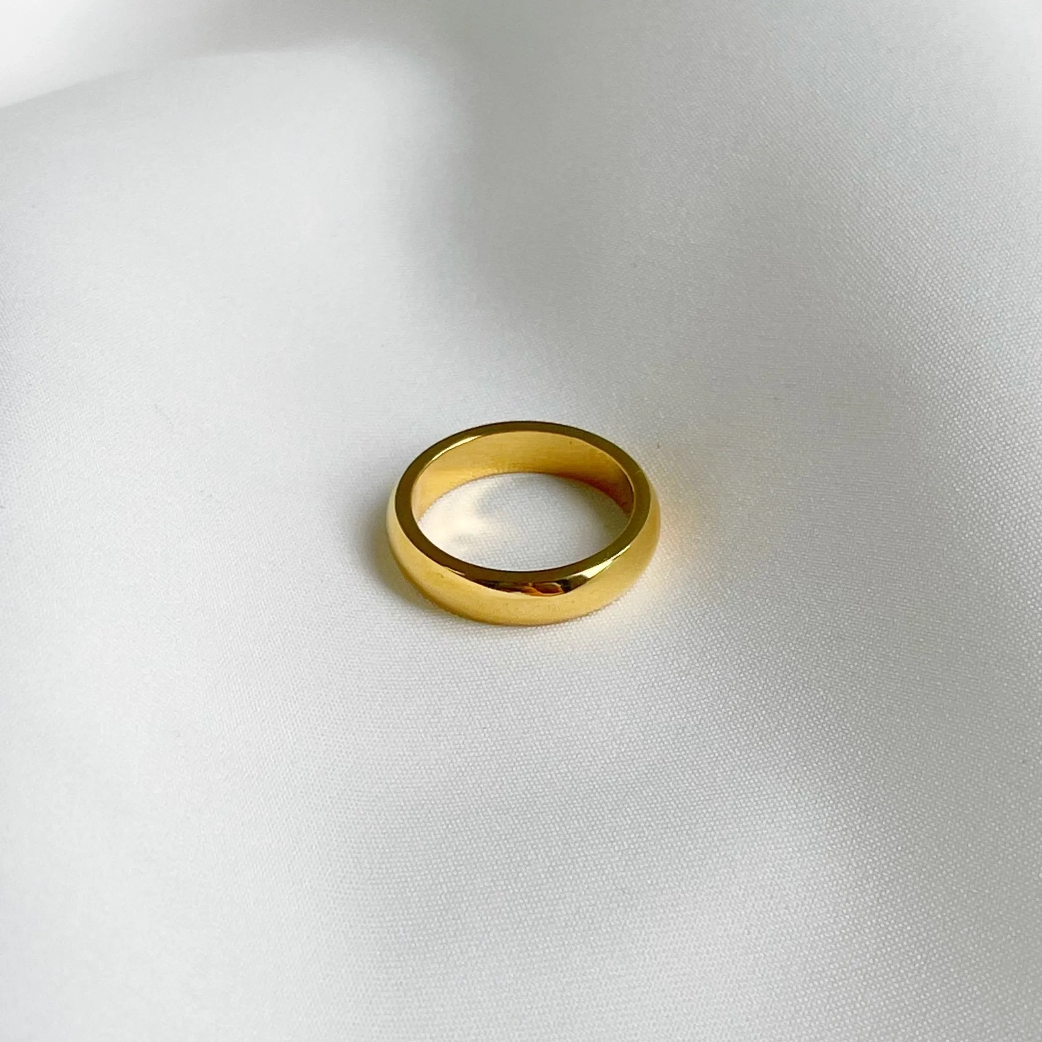 Basic Thick Ring (gold)