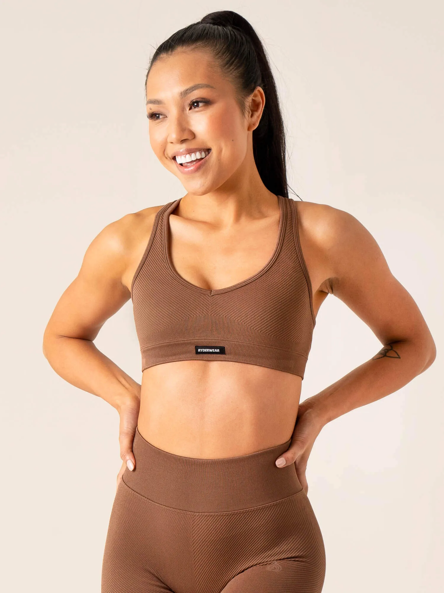 Circuit Rib Seamless Sports Bra - Chocolate