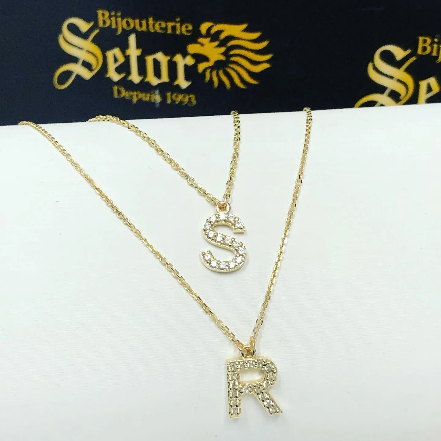 Double initials chain necklace