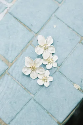 Full Bloom White Floral Earrings