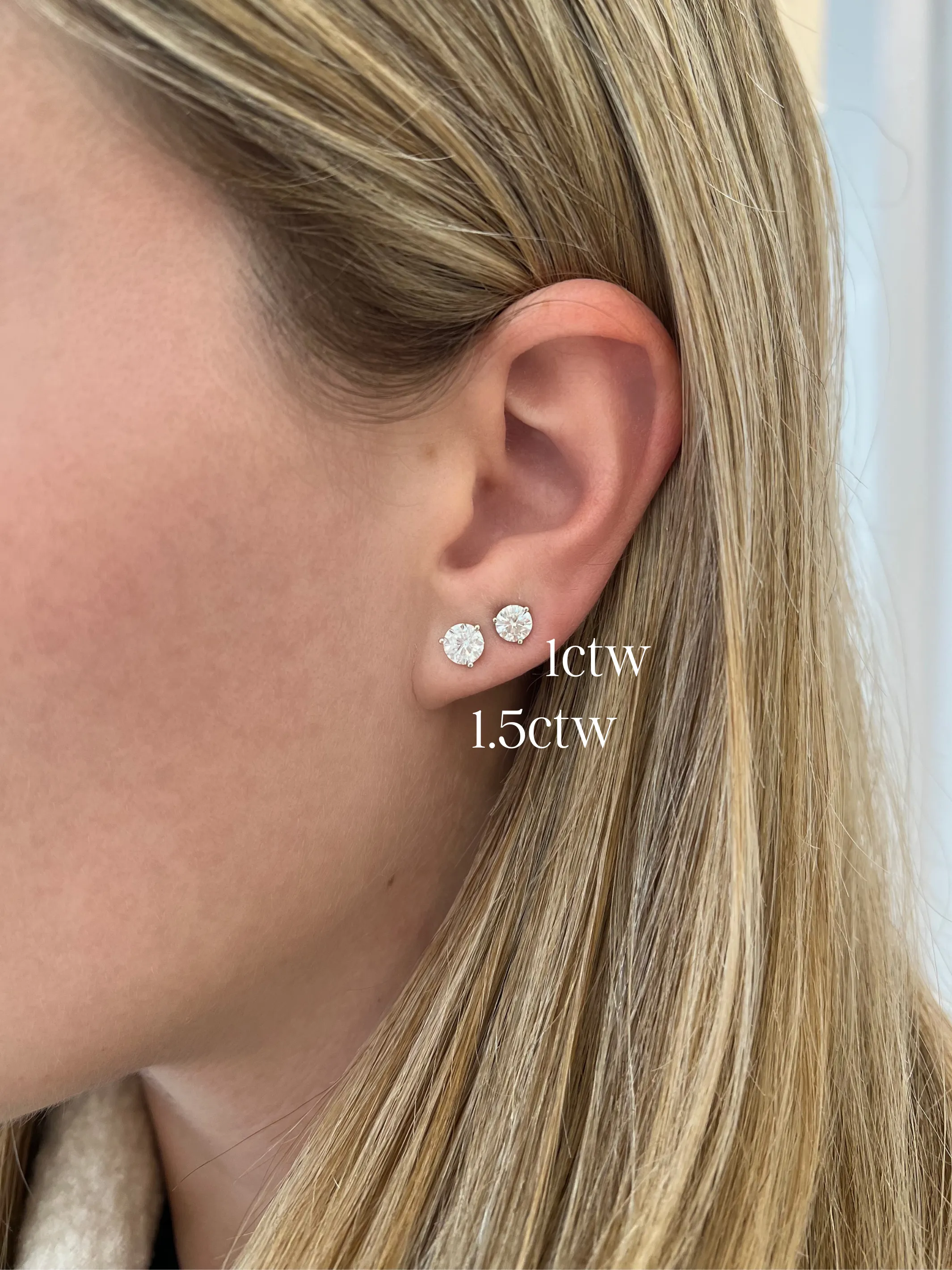 Lab Grown Round Diamond Studs 14K