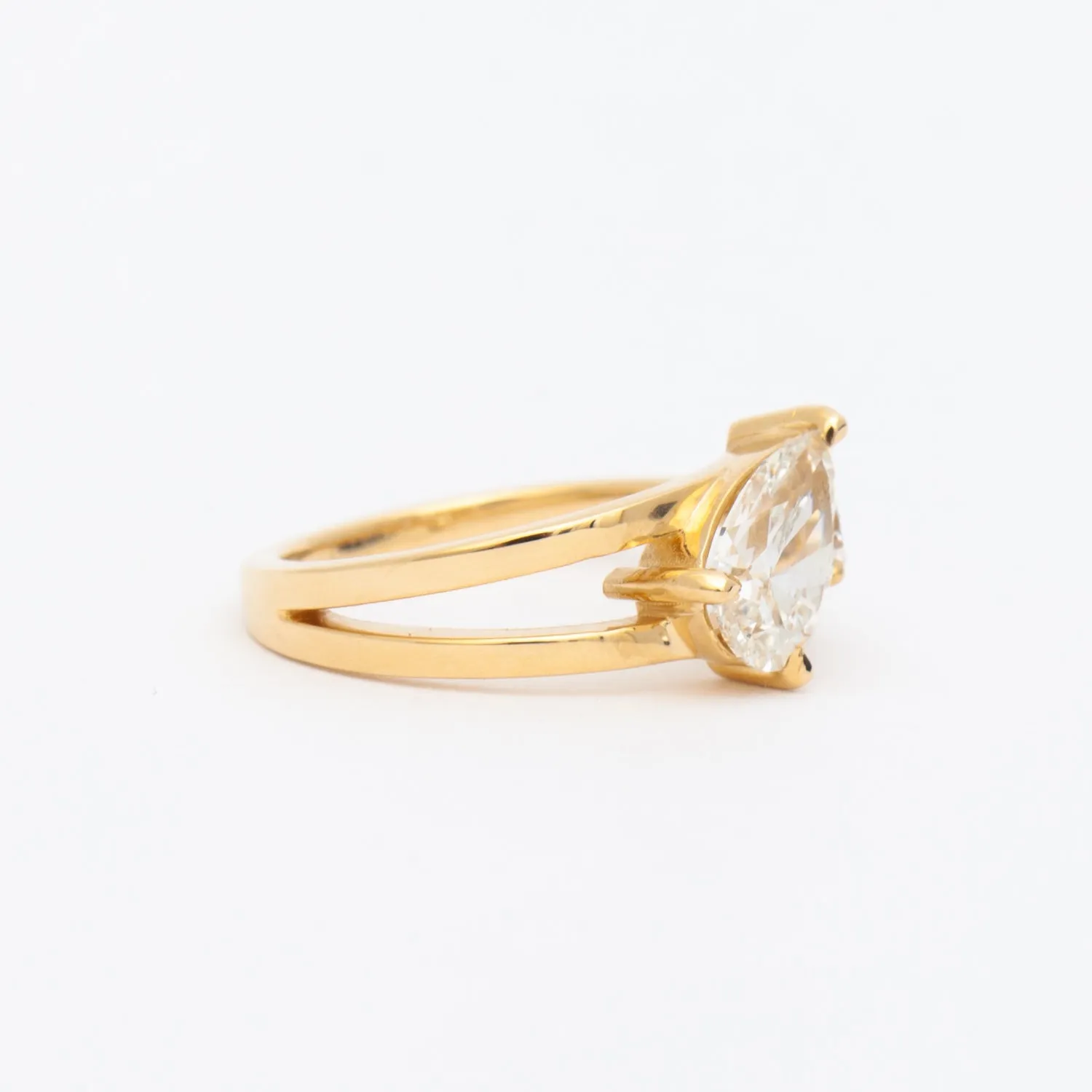 Pear & Round Maisonette Ring