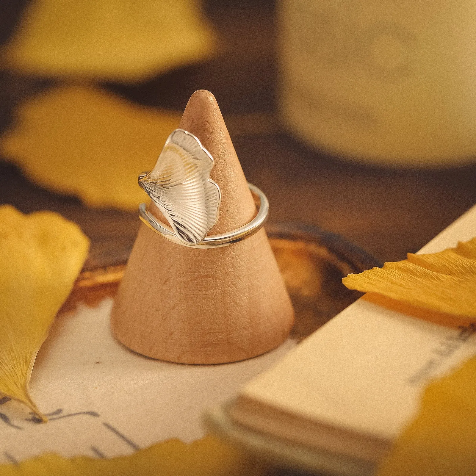 Silver Ginkgo Leaf Ring