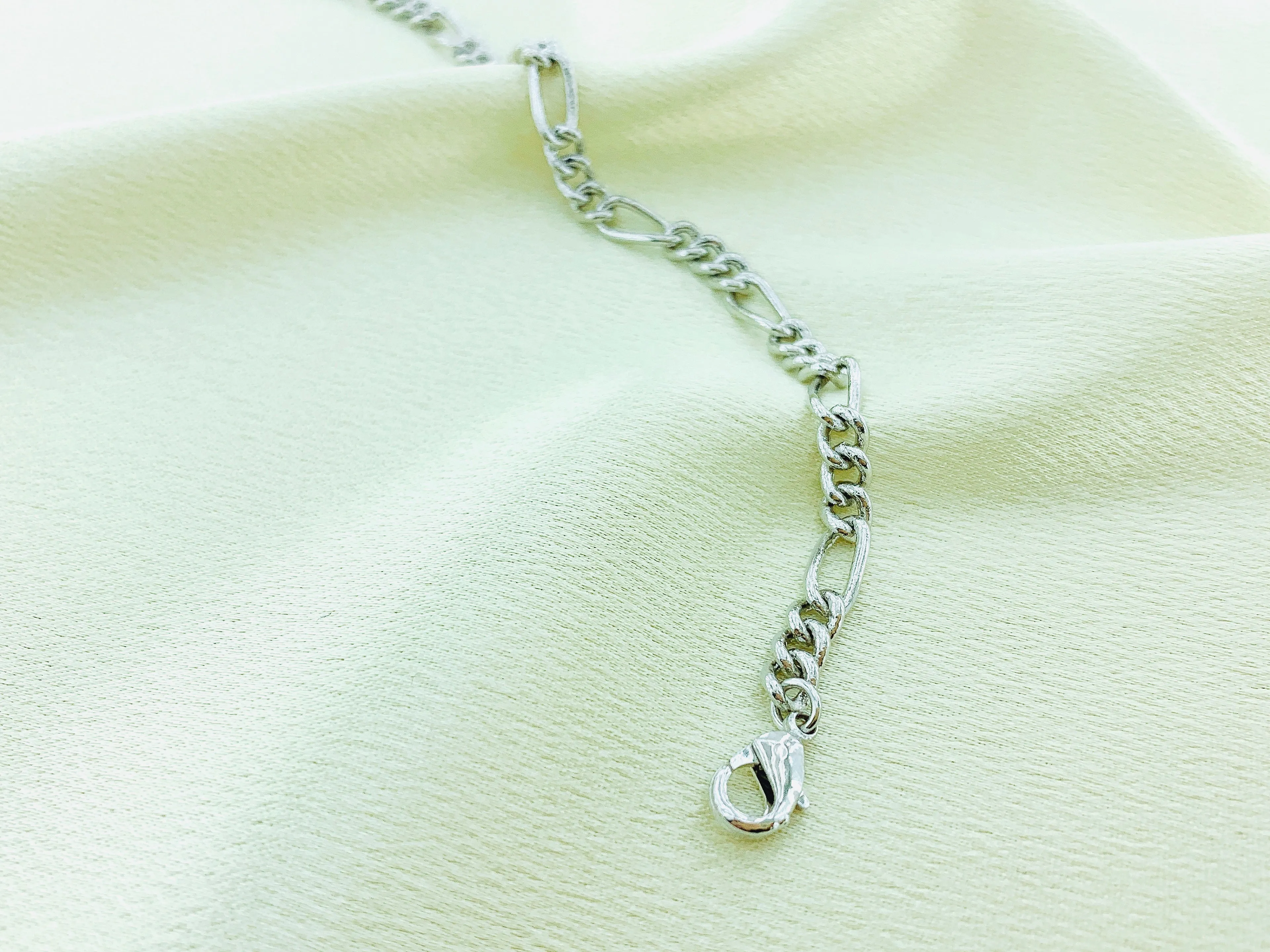 Women's Fashion Figaro Chain Bracelet